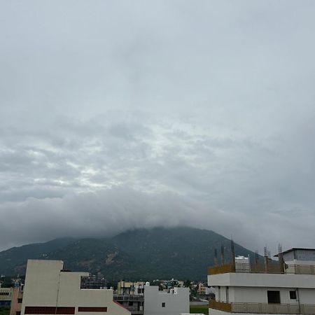 Jo'S Homestay Tiruvannamalai Exterior photo